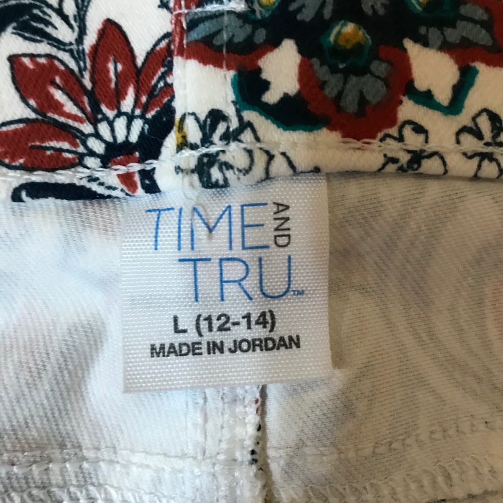 Crop Pants - Picture 9 of 11
